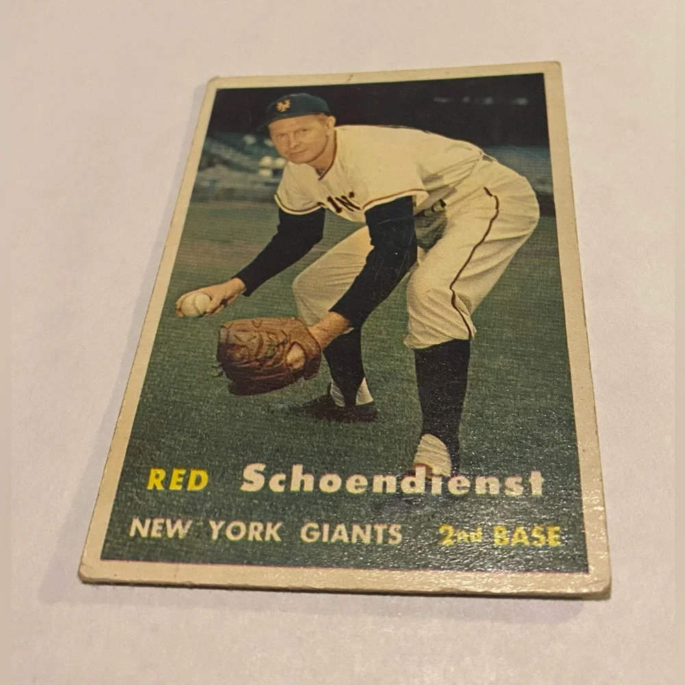 Red Schoendienst 1957 Topps Baseball Card Original Collectible Vin# 154